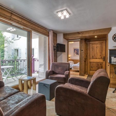 Villa Vallet- Newly Renovated 2 Bedroom Nestled Just Off The Main Street Chamonix Dış mekan fotoğraf
