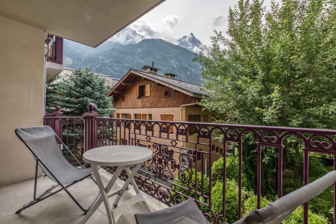 Villa Vallet- Newly Renovated 2 Bedroom Nestled Just Off The Main Street Chamonix Dış mekan fotoğraf