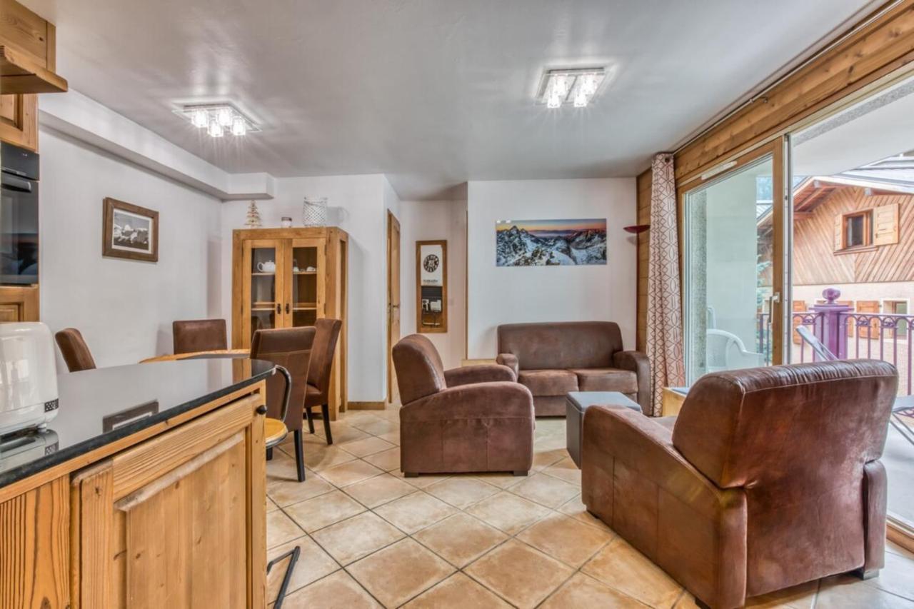 Villa Vallet- Newly Renovated 2 Bedroom Nestled Just Off The Main Street Chamonix Dış mekan fotoğraf