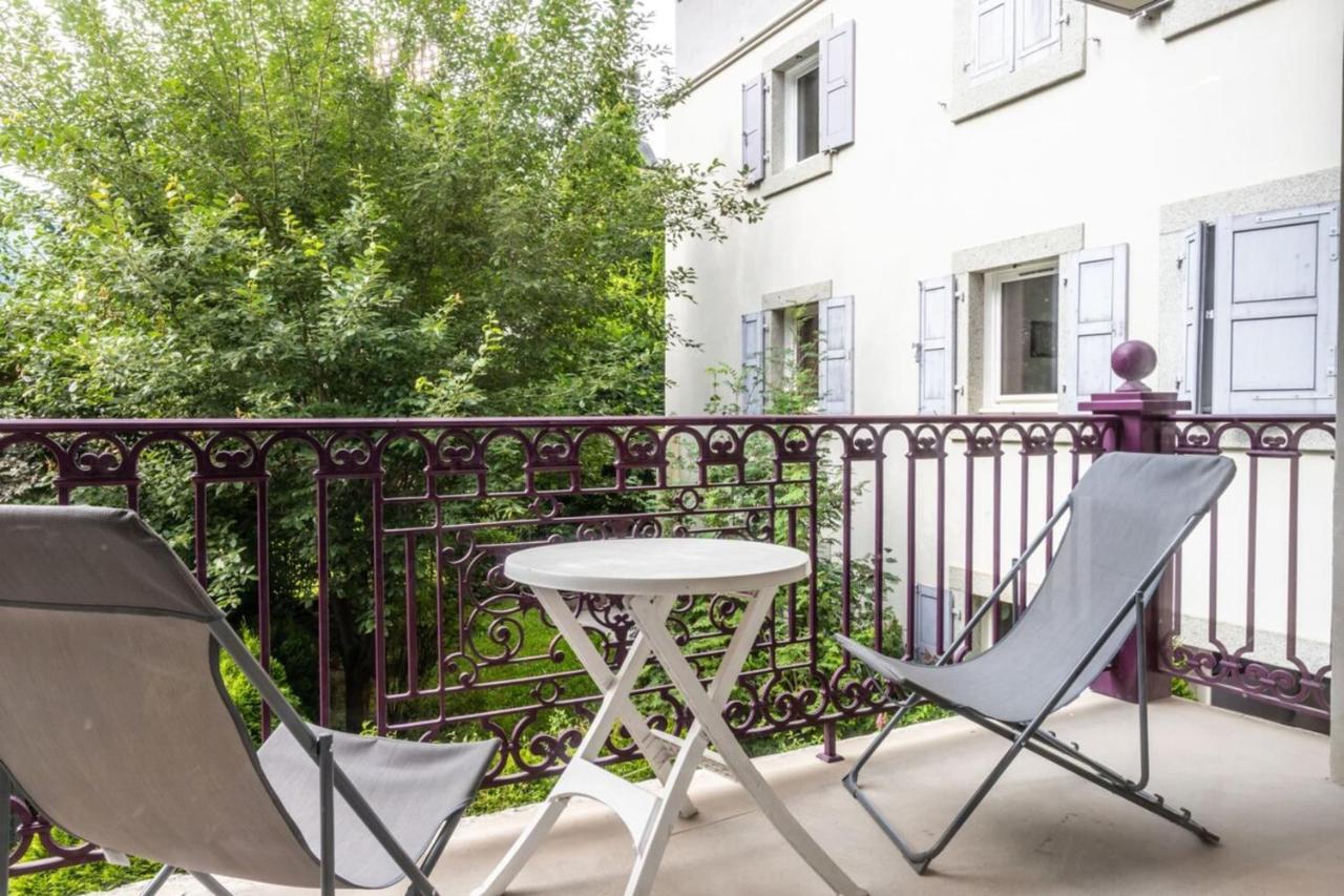 Villa Vallet- Newly Renovated 2 Bedroom Nestled Just Off The Main Street Chamonix Dış mekan fotoğraf